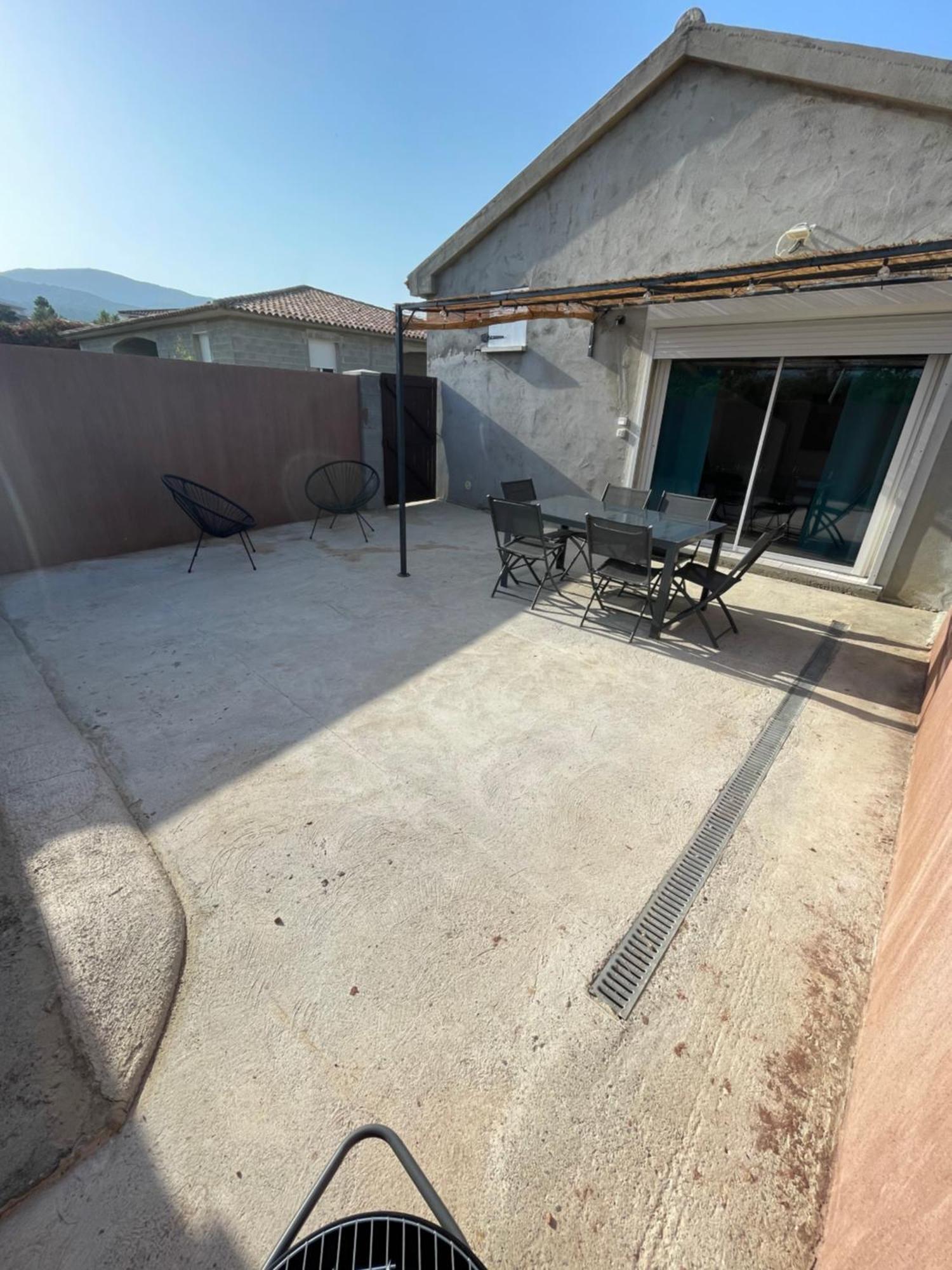 A Ranochja Apartment Ventiseri Bagian luar foto